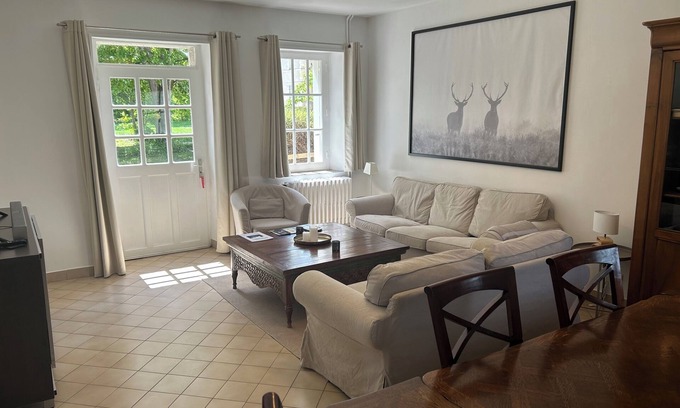 Saint-Lubin-en-Vergonnois Cabaña | Charming cottage located in the park of a 17th century castle