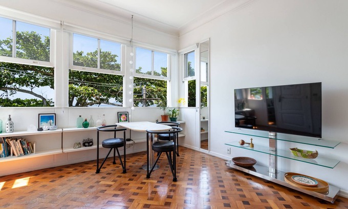 Urca Apartamento | Charm in Urca | Wooded view | JLA301 Z5