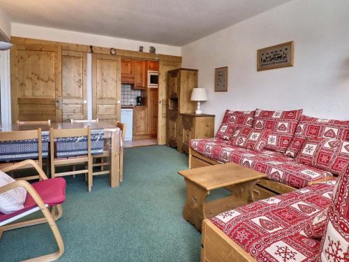 Meribel-Mottaret Apartamento | Charmant 2 Pièces Méribel, Skis aux Pieds, WIFI, Animaux Admis - FR-1-182-135
