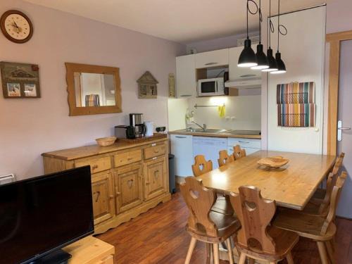 Vignec Apartamento | Charmant 3 Pièces pour 8 avec Balcon et Piscine à Vignec, près de Saint-Lary-Soulan - FR-1-504-27