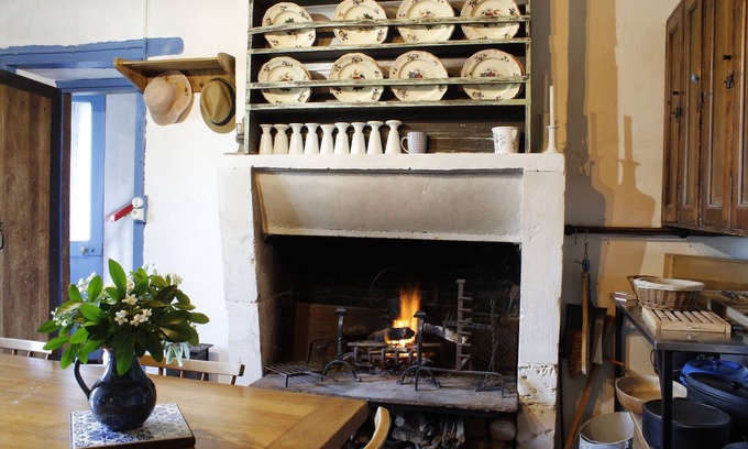 Saint-Maur Casa | Charmant Cottage, Entouré de Nature et Chevaux Dans le Berry