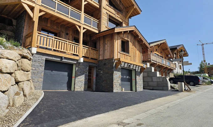Superbolquere Apartamento | Charmant bas de Chalet, vu sur les Montagnes