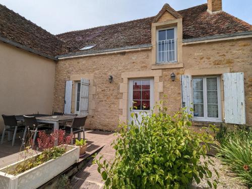 Lourouer-Saint-Laurent Casa | Charmant gîte en Berry avec terrasses, jardin et parking privé, proche de Nohant et La Châtre - FR-1-591-35