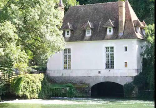 Montbazon Casa | Charmant Moulin Spa