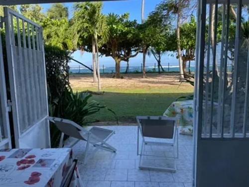 L'Autre-Bord Apartamento | Charmant studio avec vue sur mer au Moule, 20 m² + terrasse