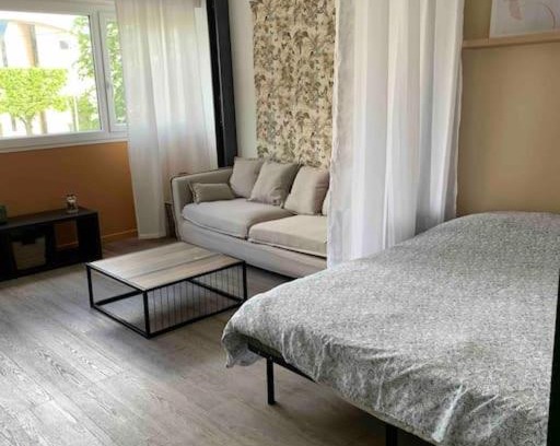 Sainte-Therese-Demi-Lune Apartamento | Charmant studio cosy avec parking