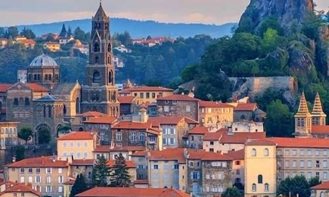Le Puy-en-Velay Apartamento | Charmant Studio au Calme, en Ville Historique