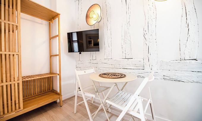 Latin Apartamento | Charmant Studio Lumineux Pour 2 Personnes au Coeur du Quartier Latin