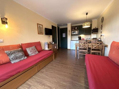 La Salle-les-Alpes Apartamento | Charmant T2 avec grande terrasse, proche télécabines et commerces, parking inclus - FR-1-330F-43