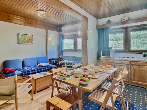 Val-d'Isere Apartamento | Charmant T3 avec 2 salles de bain, proche pistes et commodités à Val-d'Isère - FR-1-411-898