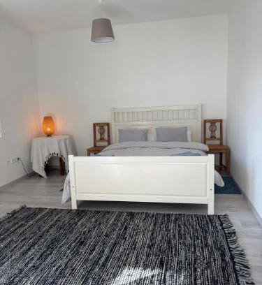 Jois Apartamento | Charmante Ferienwohnung mit Segelmöglichkeit