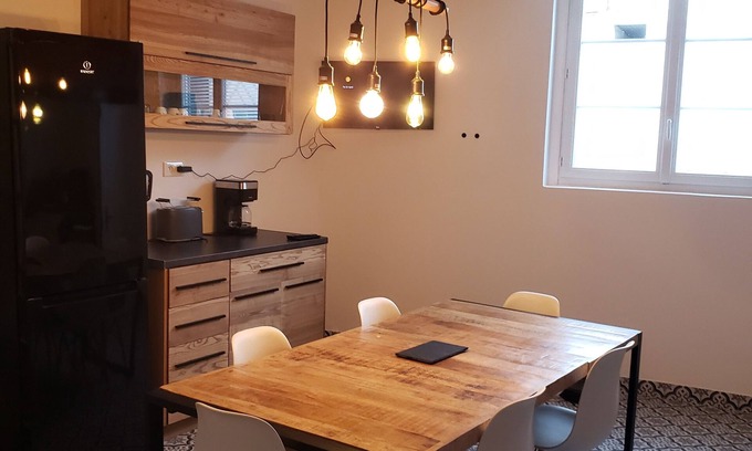 Neufchatel-en-Bray Casa | Charmante Maison de Ville Rénovée au Cœur de la Ville de Neufchâtel en Bray