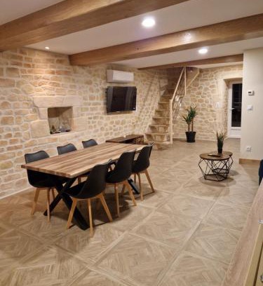 Chatillon-sur-Seine Apartamento | Charmante maison de ville