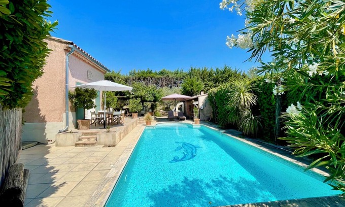 Pont-Saint-Esprit Casa | Charmante Maison Provençale Avec Belle Piscine !