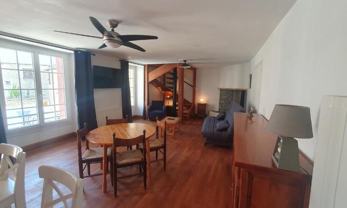 Condat-sur-Vezere Casa | Charmante maison de village