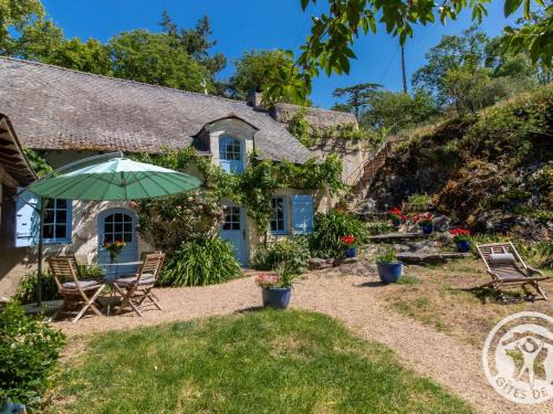 Denee Casa | Charmante maison avec jardin clos près de la rivière Louet - FR-1-622-37