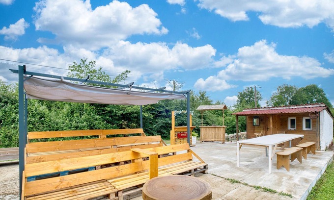 Bourg-du-Bost Casa | Charmante Maison à la Campagne