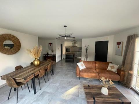 Saint-Gelais Casa | Charmante maison neuve