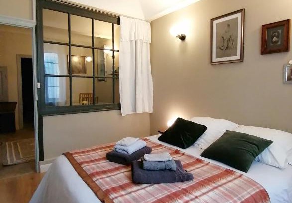 Loriol-sur-Drome Casa | Charmante suite indépendante en maison de village