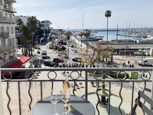 Cannes City Centre Apartamento | charmante suite vue mer villa Carmela