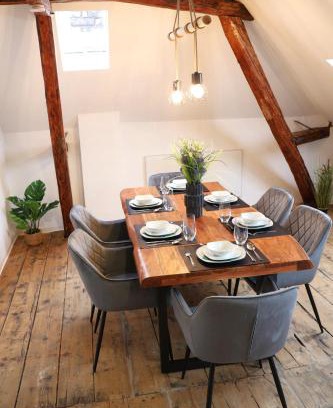 Erbach Apartamento | charmantes Apartment mit voll ausgestatteter Küche, Kingsize-Betten, Billard & Tischkicker