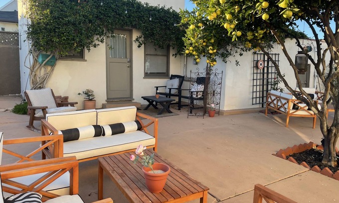 Northwest San Pedro Cabaña | CharmCrashpad.Prkg.MinimialEssentials!