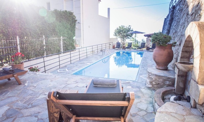 Roussospiti Villa | Charmfull 4bdr villa con impresionantes vistas, piscina, barbacoa