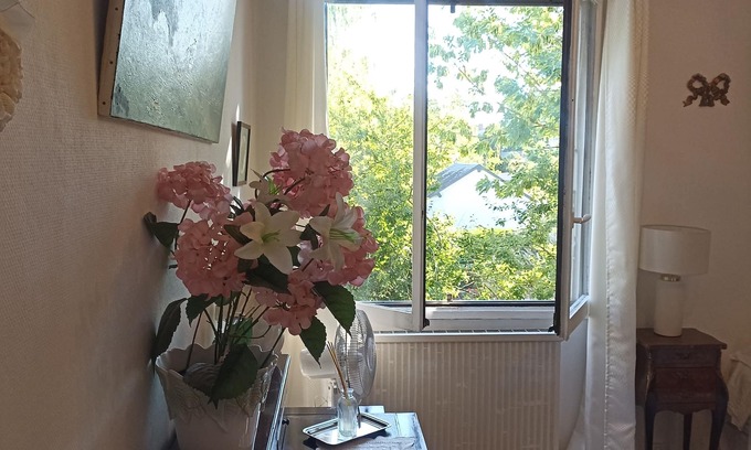 La Chaussee-Saint-Victor Cama Y Desayuno | Charming family home near Chambord and Cheverny