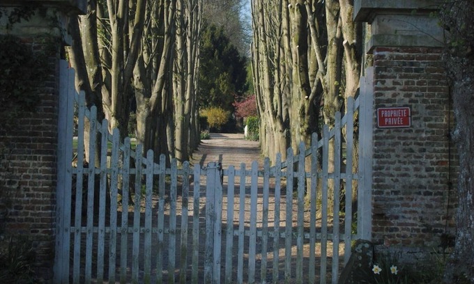 Les Authieux-sur-Calonne Casa | Charming gîte. Le Manoir de la Porte, between land & sea. 4 hectares, Tennis court.