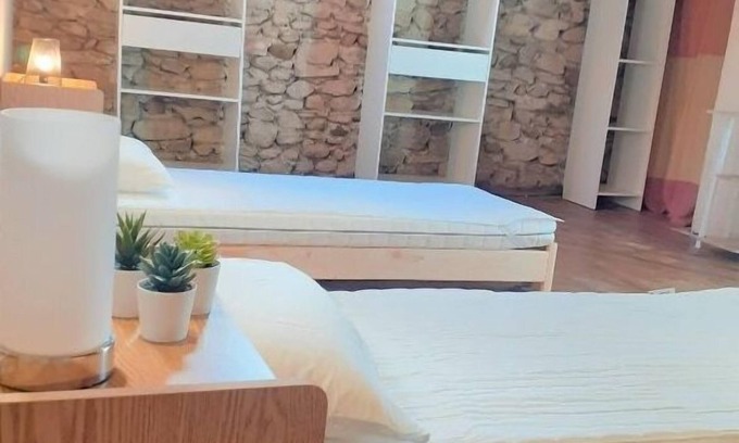 Saint-Barthelemy-de-Vals Casa | CHARMING VILLAGE HOUSE, air-conditioned cottage with garden