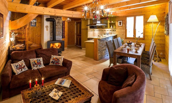 Saint-Michel-de-Chaillol Chalet De Esquí | Chalet para 8 en Saint-Michel-de-Chaillol con terraza, spa y vistas al sur