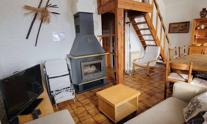 Saint-Michel-de-Chaillol Chalet De Esquí | Chalet acogedor con capacidad para 5 personas, cerca de pistas de esquí, senderismo y comercios