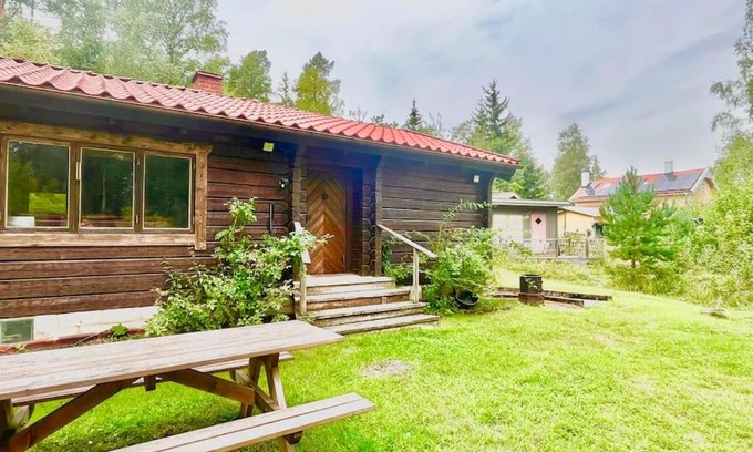 Upplands Vasby Municipality Casa | Charmig stuga mitt i naturen!