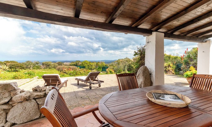 Marazzino Villa | Encantadora "Villa Vista Mare Santa Teresa" en el Verde con vistas al mar, jardín y terraza