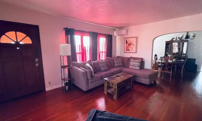 View Park-Windsor Hills Apartamento | Charming, Cozy Casita!