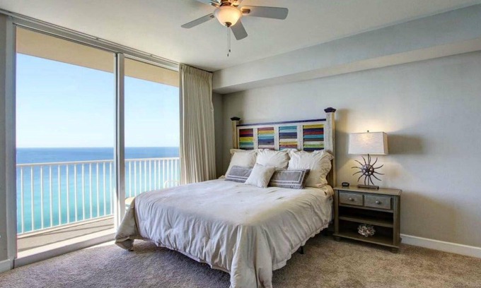 El Centro Beach Condominio | Charming 1-bedroom + bunk condo with free beach chairs in Panama City Beach