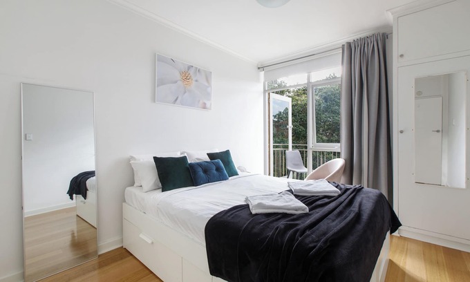 St. Kilda East Apartamento | Charming 1-bedroom boutique apartment in lovely St Kilda East with WiFi, AC