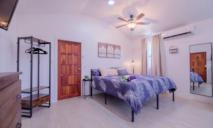 Caye Caulker Apartamento | Charming 1-bed studio apartment in awesome Caye Caulker with AC