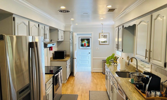 Silver Spring Casa | Charming 1-bedroom house in Silver Spring with WiFi, AC