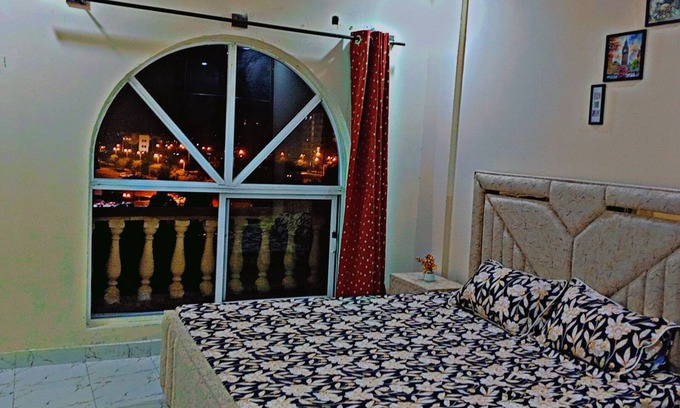 Rawalpindi Apartamento | Charming 1-bedroom apartment in fabulous Faisalabad