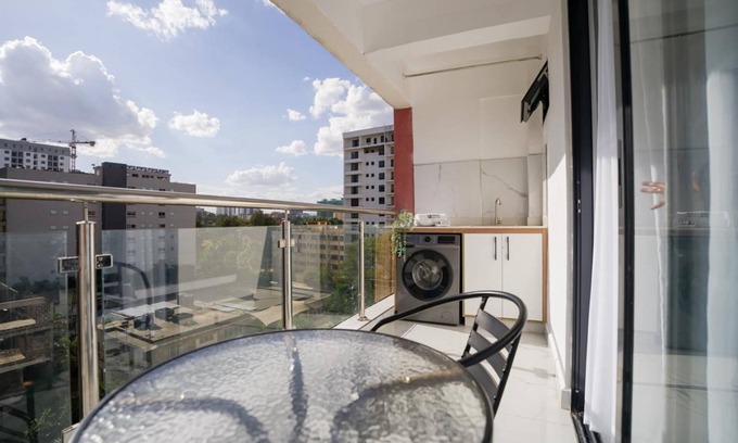 Kilimani Apartamento | Charming 1-bedroom apartment in brilliant Nairobi with fitness room-smarthomes2