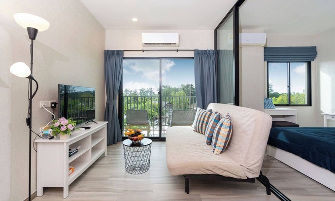 Sa Khu Apartamento | Charming 1-bedroom apartment in Nai Yang with fitness room and WiFi