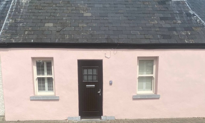 Cashel Cabaña | Charming 1-bedroom cottage in Cashel