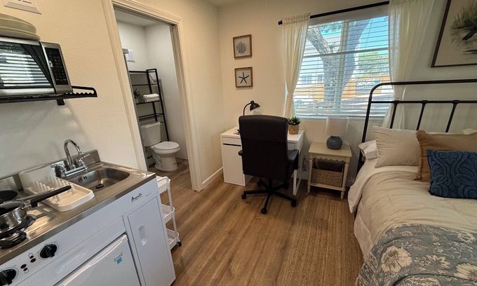 Linda Vista Casa | Charming 1-bedroom studio in amazing San Diego with WiFi