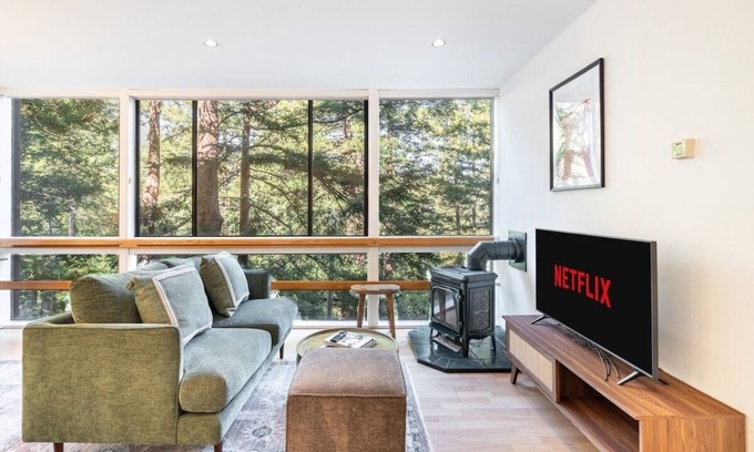 Mill Valley Casa | Charming 1 bedroom treehouse retreat