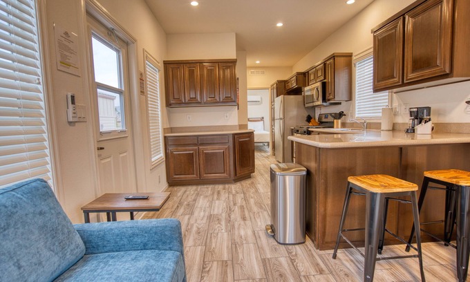 Coachella Cabaña | Charming 1 bedroom w/ loft cottage in fabulous Coachella, California. No Pets