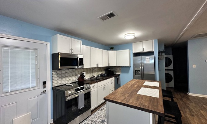 Drayton Cabaña | Charming 1 or 2-bedroom cottage retreat, full kitchen, bath, and laundry