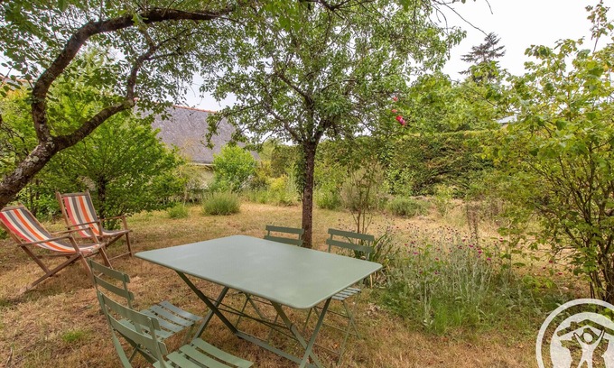 Huille Cabaña | Encantadora casa del siglo XV con jardín cerca del Loir – Ideal para ciclismo y escapadas familiares
