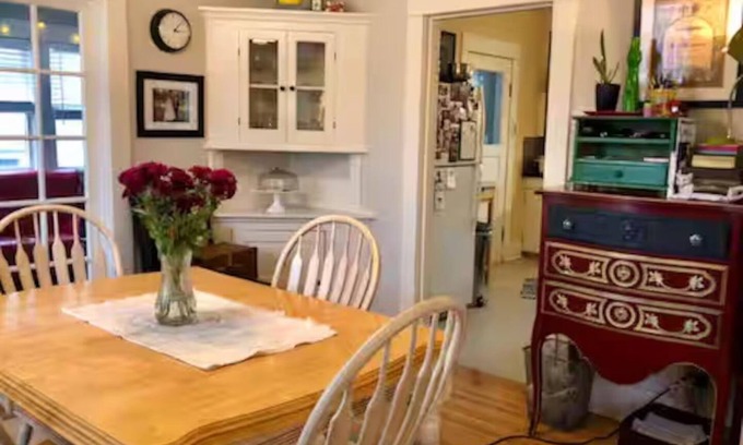Woodstock Otro | Charming 1910 farmhouse in Portland, near Trader Joe's and Reed College