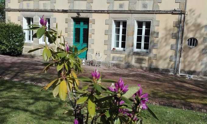 Gipcy Cabaña | Casa rural del siglo XIX con piscina y jardín en Gipcy
